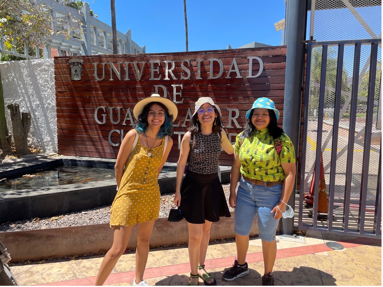 Alumnas de la Licenciatura en Ciencias Ambientales (ENES-Morelia, UNAM)  realizan estancia académica en el Departamento de Ecología y Recursos  Naturales | Centro Universitario de la Costa Sur