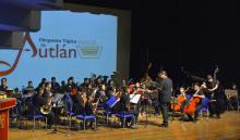 Nota: Orquesta típica de Autlán